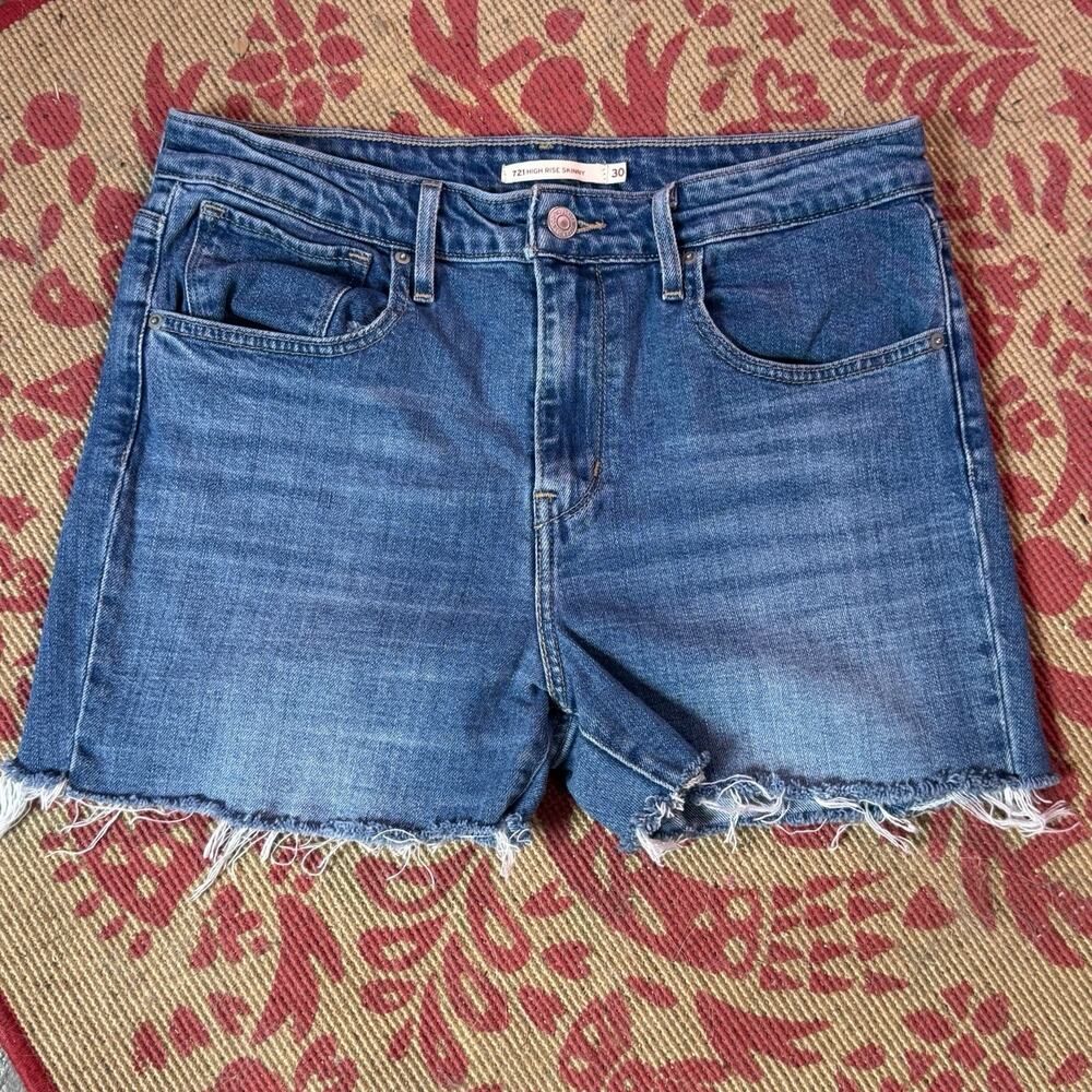 Levi's 721 High Rise Cut-Off‎ Denim Short Size 30 Womens M Wash Frayed Hem